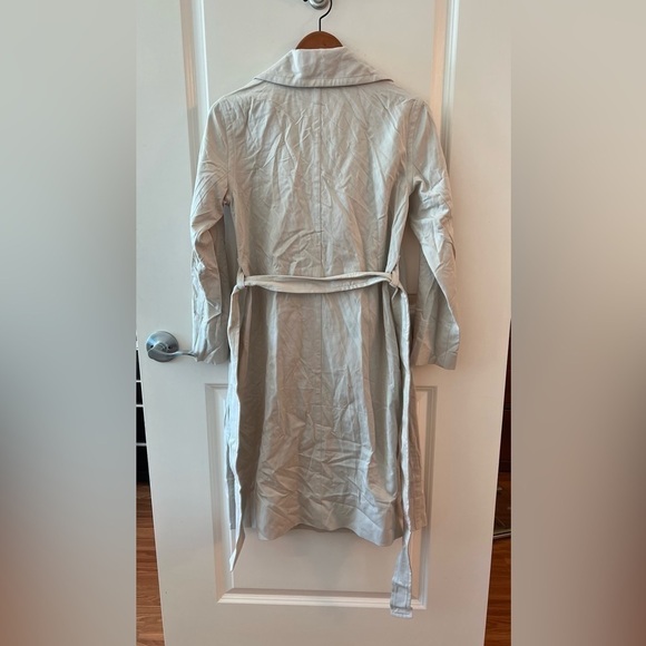 Everlane The Drape Trench Coat Jacket Sandstone Lightweight NWT - Picture 9 of 16